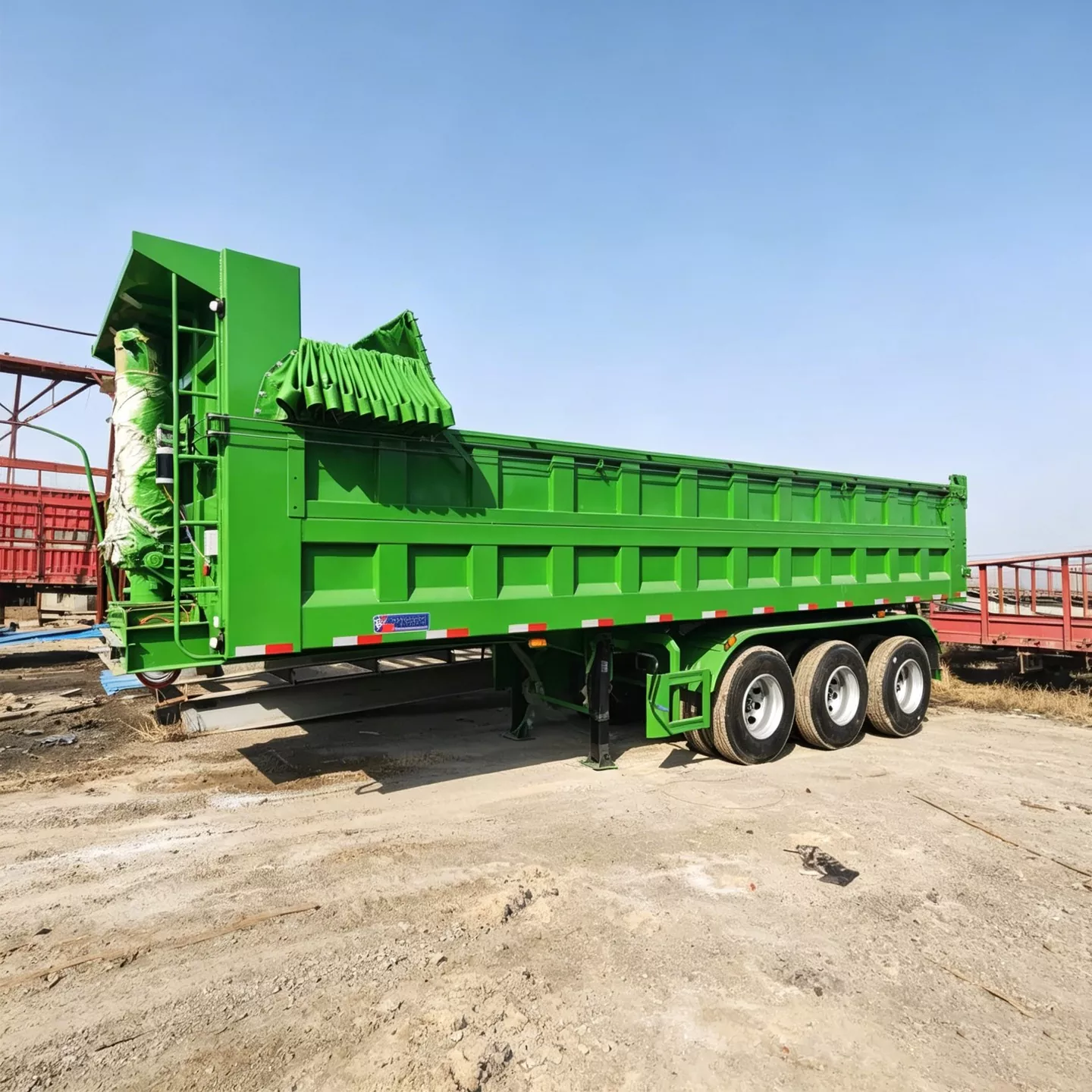 Breddad och förstärkt gruvdump semitrailer